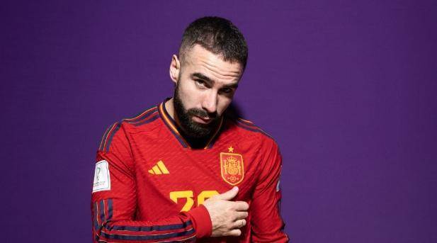 包含西班牙国家队主力球员转投皇马,俱乐部声势大增的词条 包含西班牙国家队主力球员转投皇马,俱乐部声势大增的词条