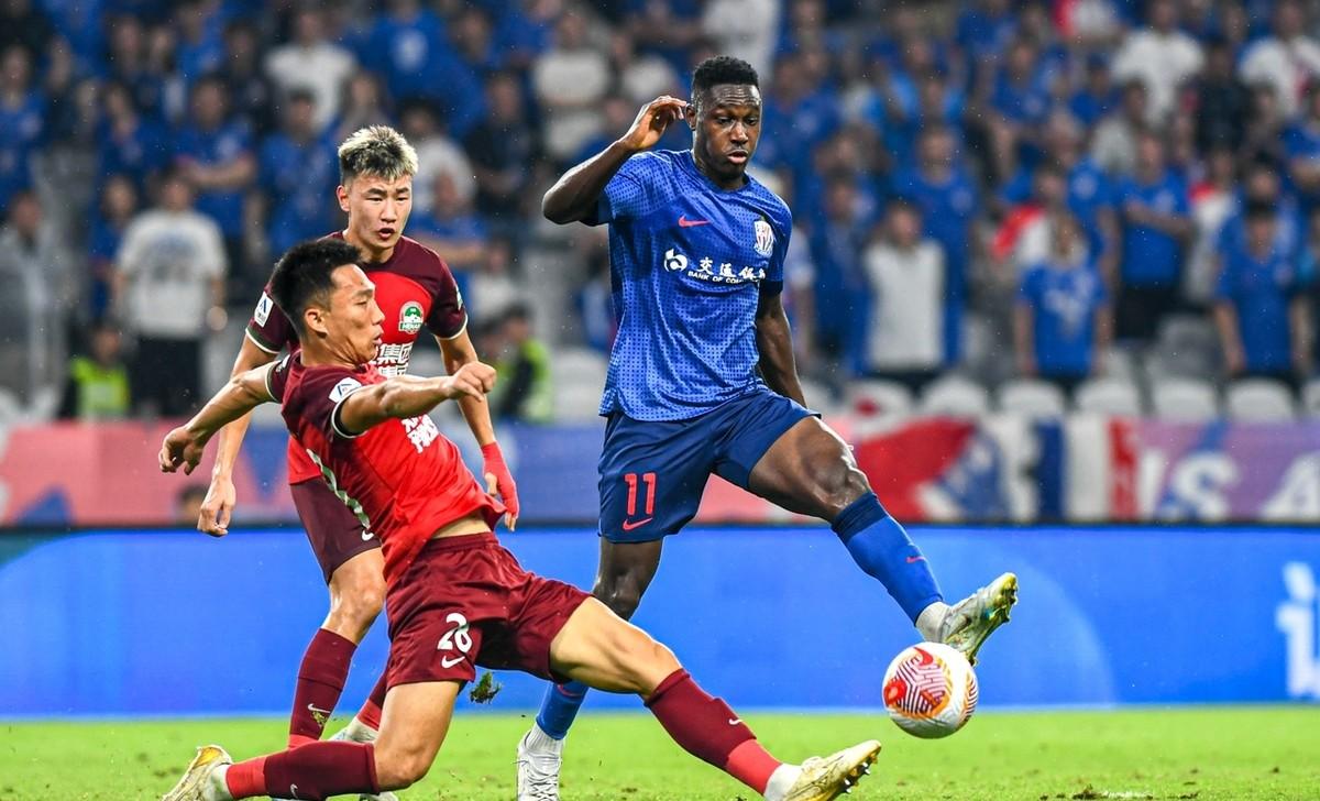 精心策划配合紧密球队顺利晋级挑战更艰难的简单介绍 精心策划配合紧密球队顺利晋级挑战更艰难的简单介绍