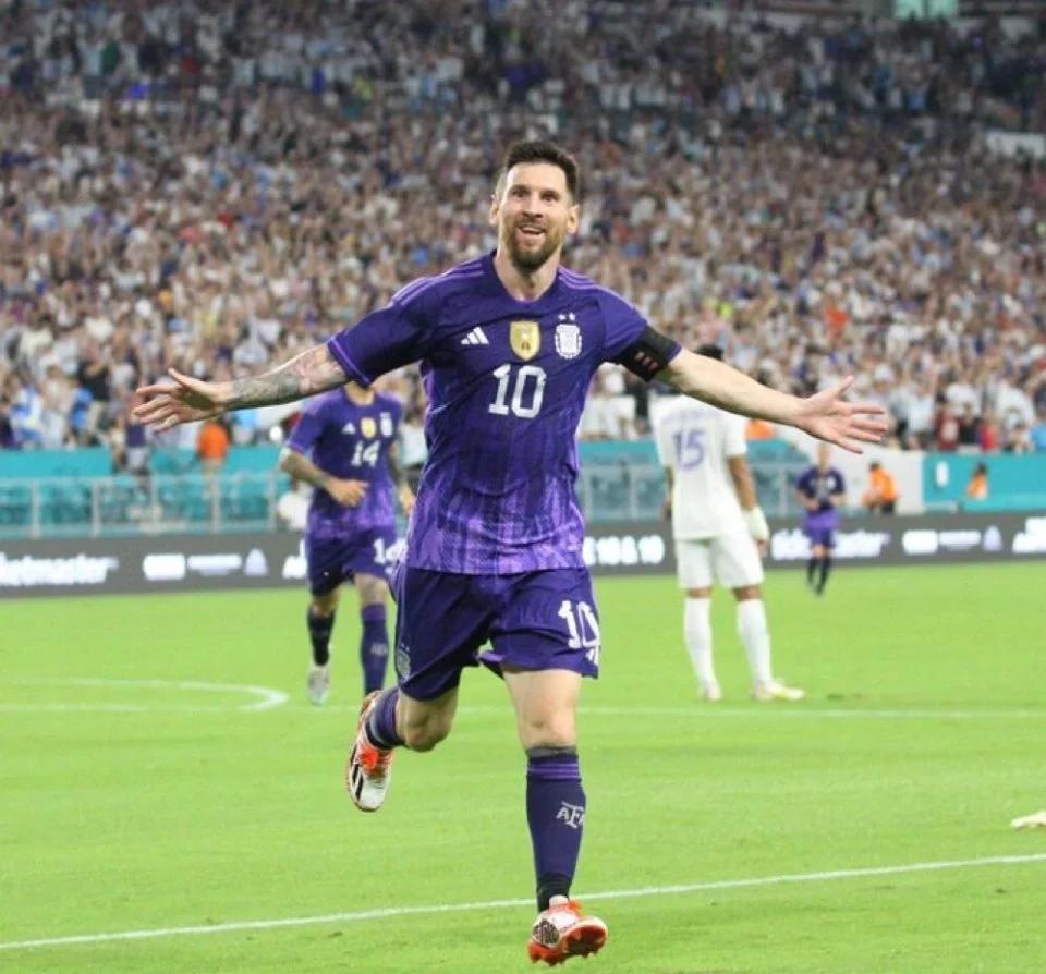 阿根廷年轻前锋逆天表现,为阿根廷晋级立功的简单介绍 阿根廷年轻前锋逆天表现,为阿根廷晋级立功的简单介绍