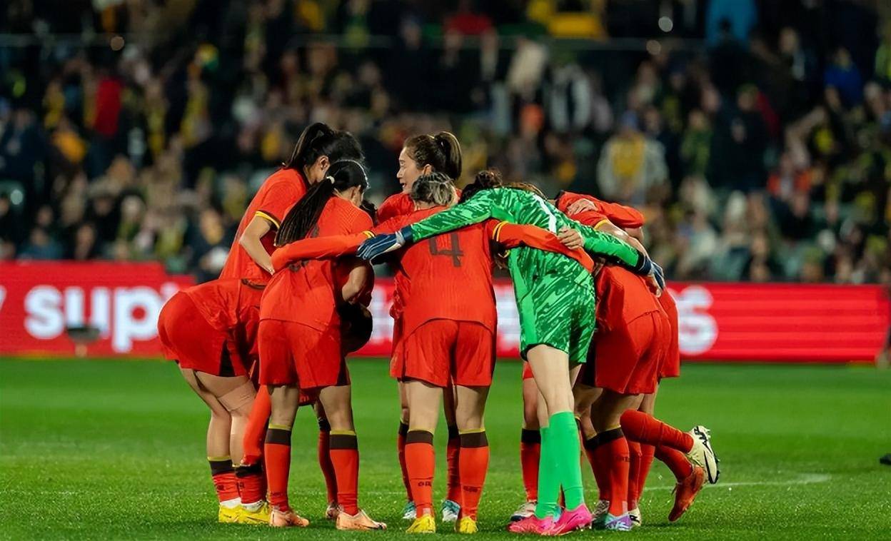 开云平台-加拿大女足身高体重双担，成为焦点