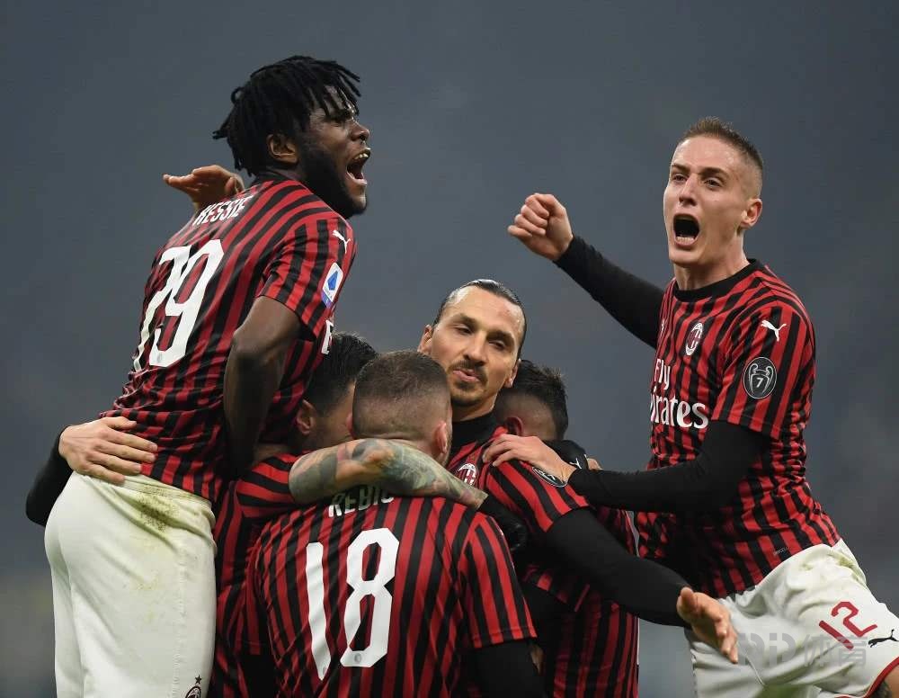 佛罗伦萨球员颜值高风头盖过全队的简单介绍 佛罗伦萨球员颜值高风头盖过全队的简单介绍