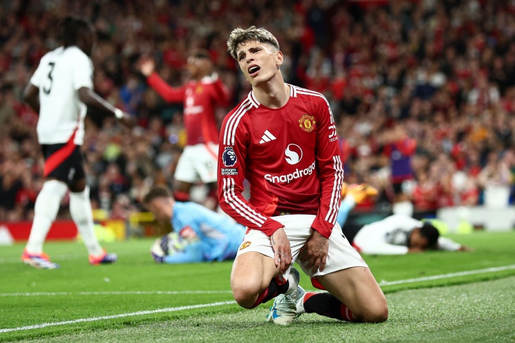 曼联主场完胜富勒姆,继续保持不败的简单介绍 曼联主场完胜富勒姆,继续保持不败的简单介绍