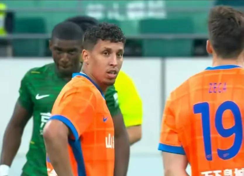 开云官网-足球赛事现裁判争议–裁判判罚成争议焦点的简单介绍