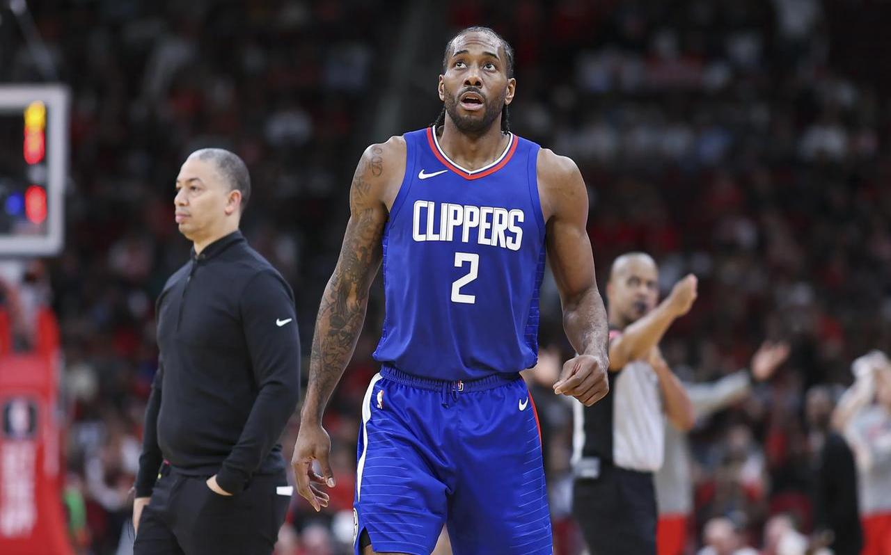 开云下载-快船连败，莱昂纳德需率队出重围