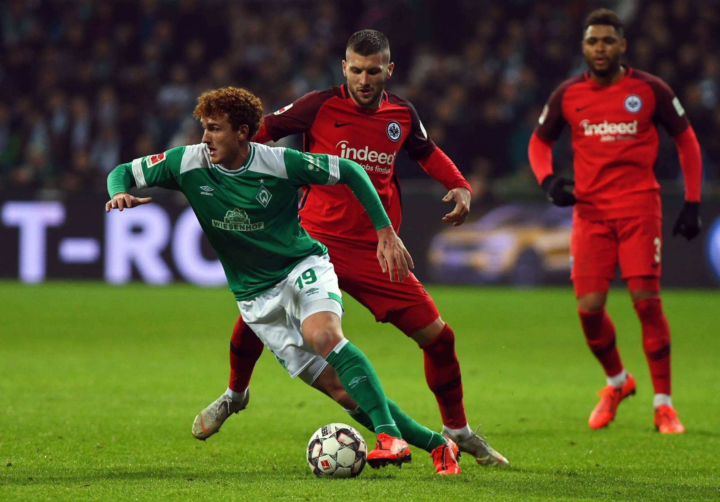 阿贾克斯轰动全场,晋级欧冠四强! 阿贾克斯轰动全场,晋级欧冠四强!