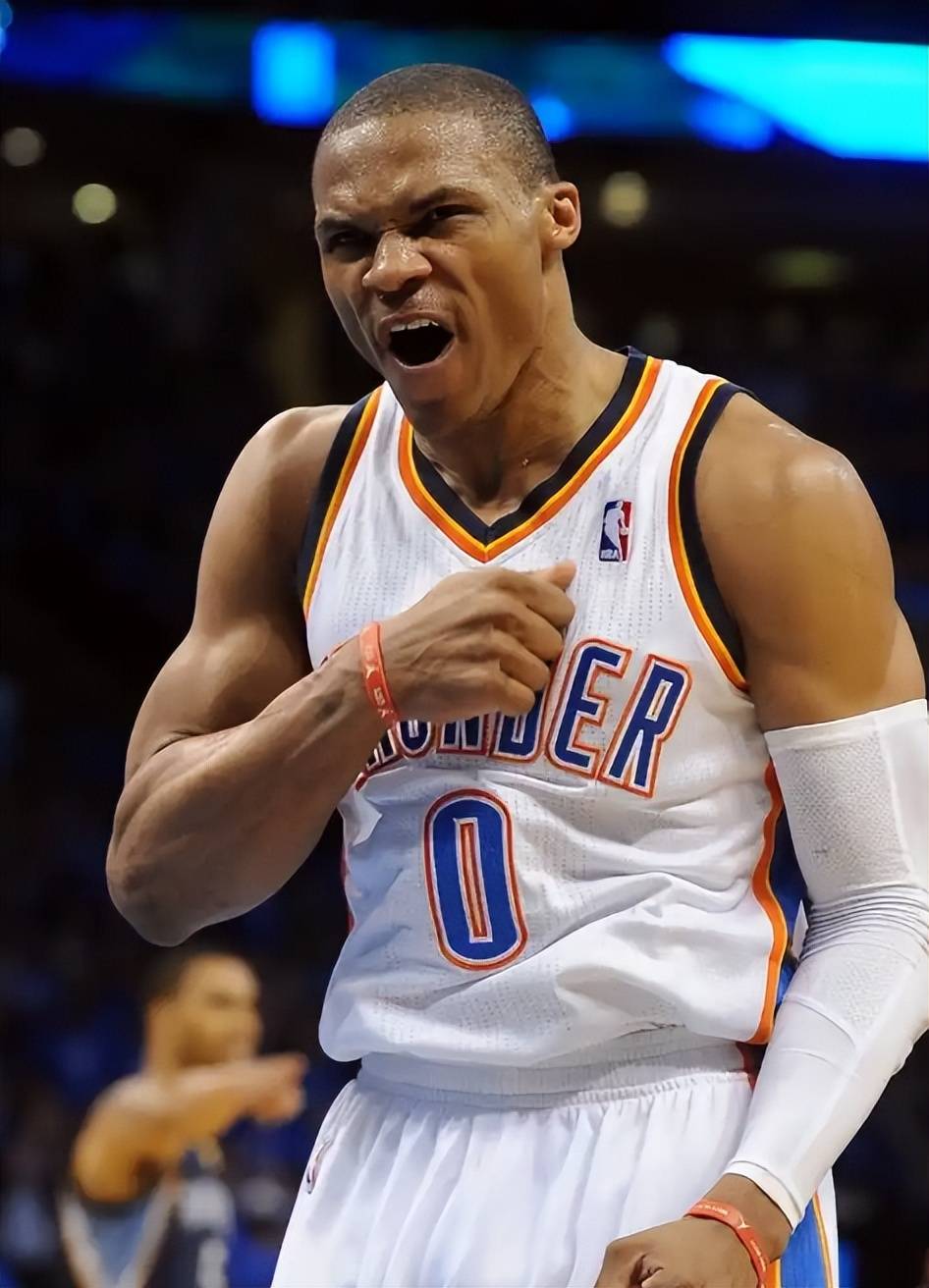 篮球巨星在社交媒体上晒出了他的健身成果 篮球巨星在社交媒体上晒出了他的健身成果