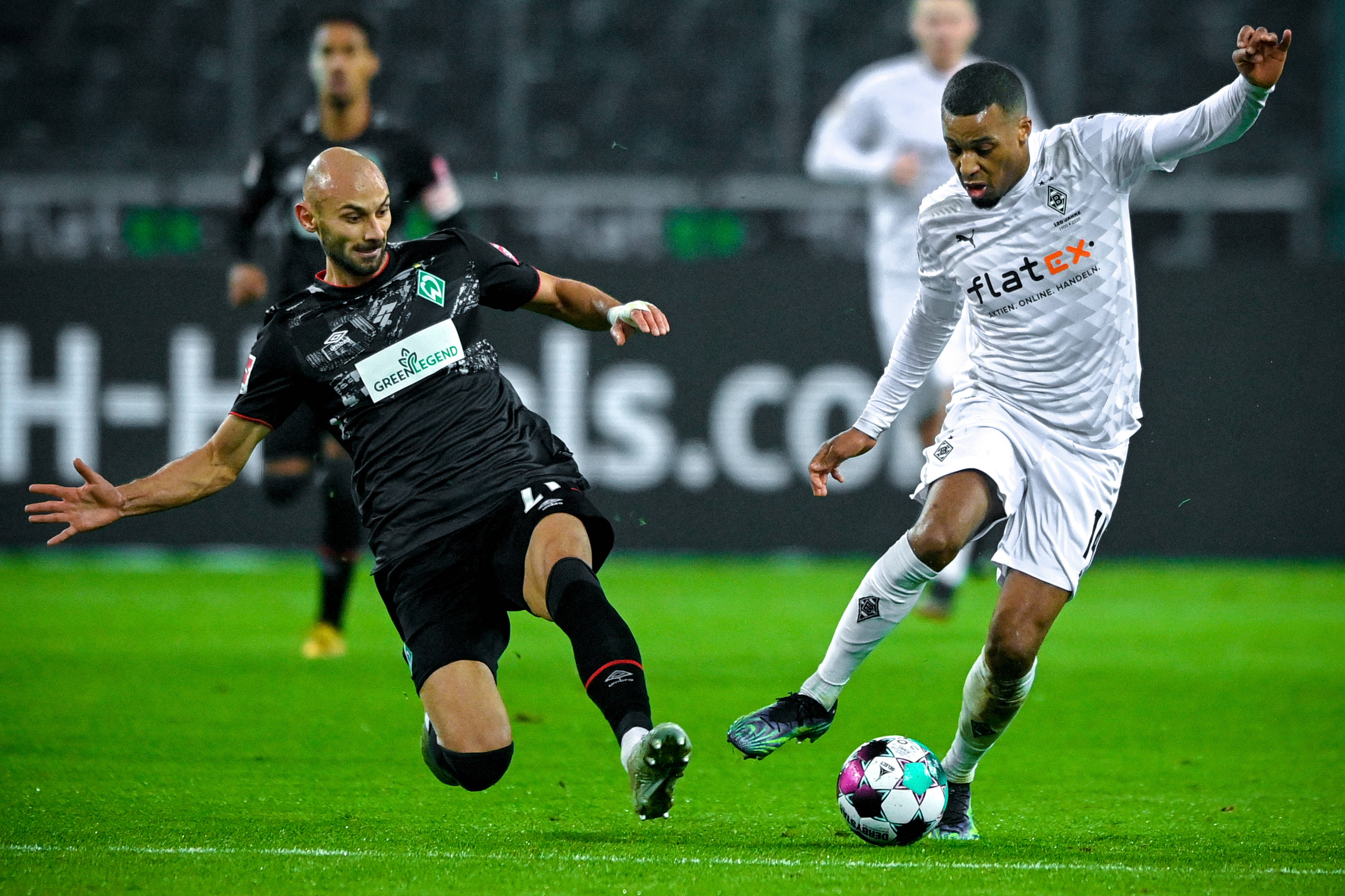 关于斯图加特遭遇两连败,保级形势严峻的信息 关于斯图加特遭遇两连败,保级形势严峻的信息