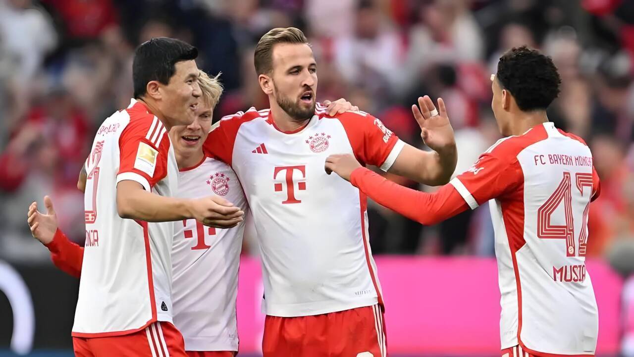 包含勒沃库森新援表现出色，助球队逆转比分的词条