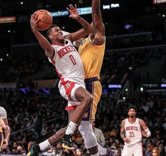 都灵球员发挥出色,却无法挽回败局的简单介绍 都灵球员发挥出色,却无法挽回败局的简单介绍