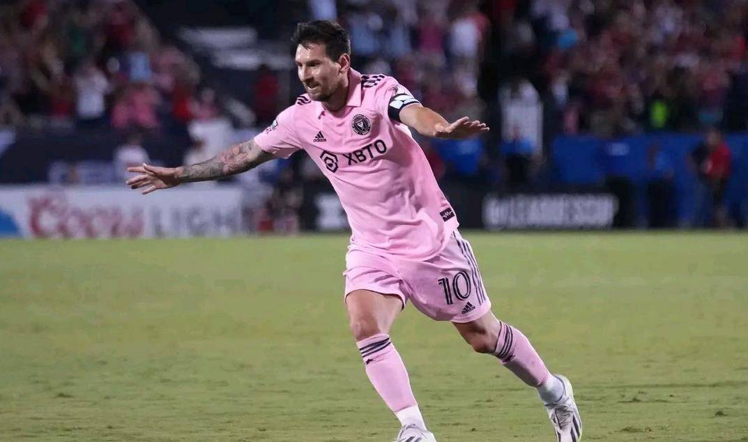 包含精彩瞬间:球员在国外比赛中闪耀登场的词条 包含精彩瞬间:球员在国外比赛中闪耀登场的词条