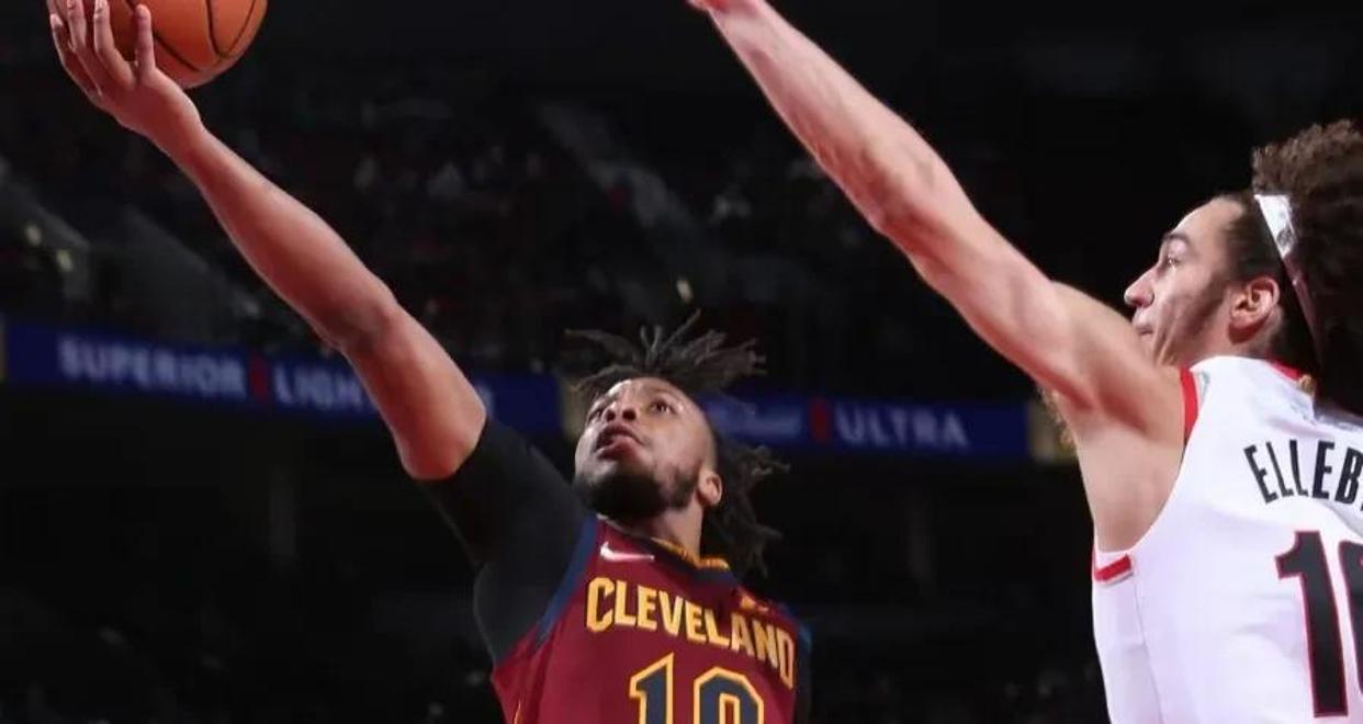 开云平台-快船客场告捷绿军，开启总决赛之旅