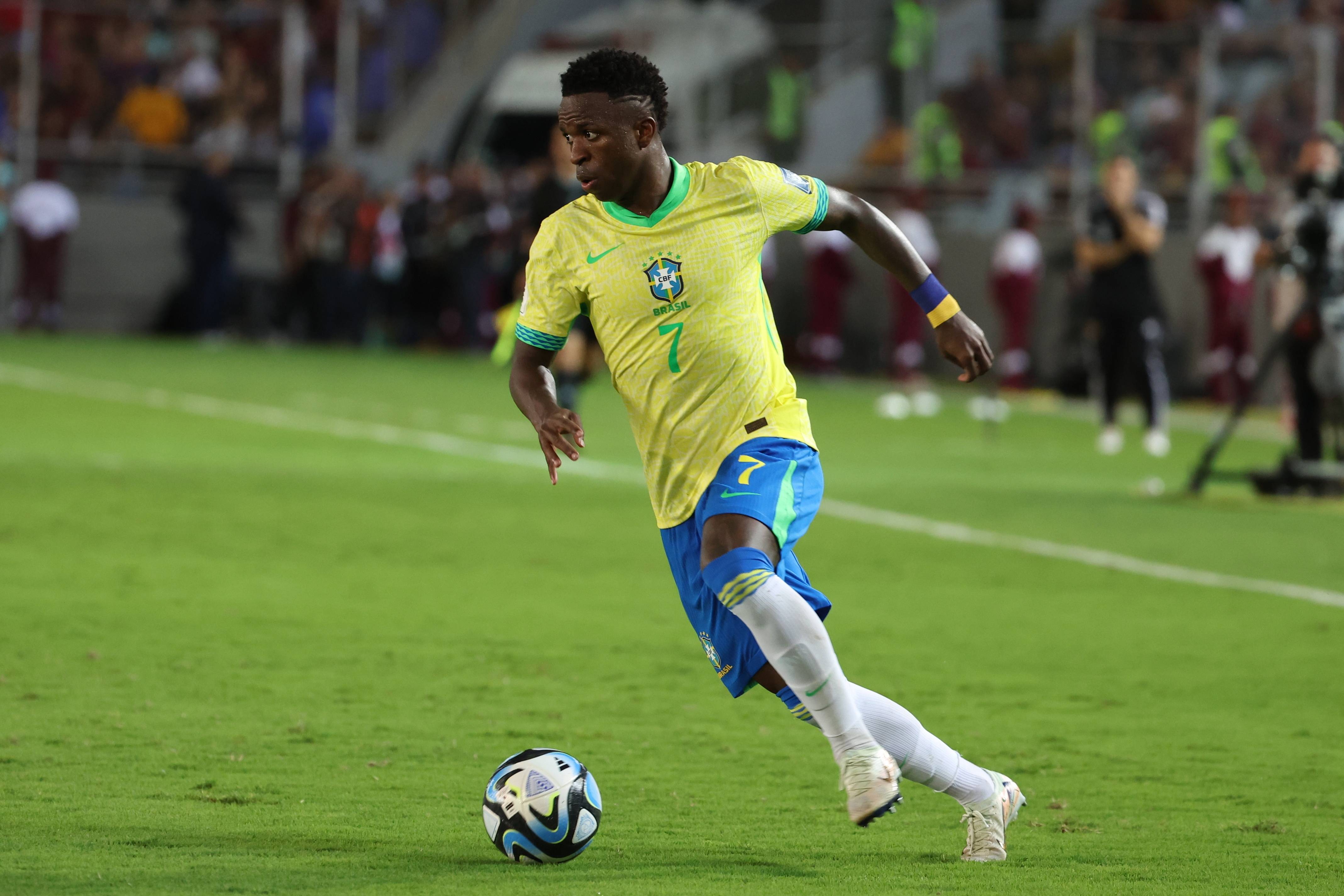 巴西队在比赛中力挫对手,锁定下一轮名额的简单介绍 巴西队在比赛中力挫对手,锁定下一轮名额的简单介绍