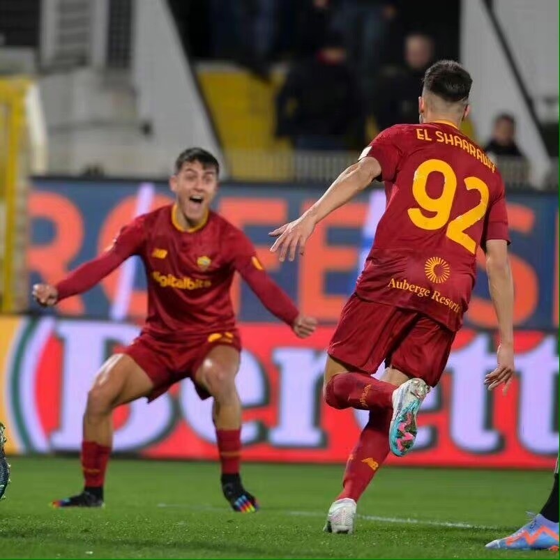 包含罗马连胜延续，稳步挤压榜首形势回升的词条