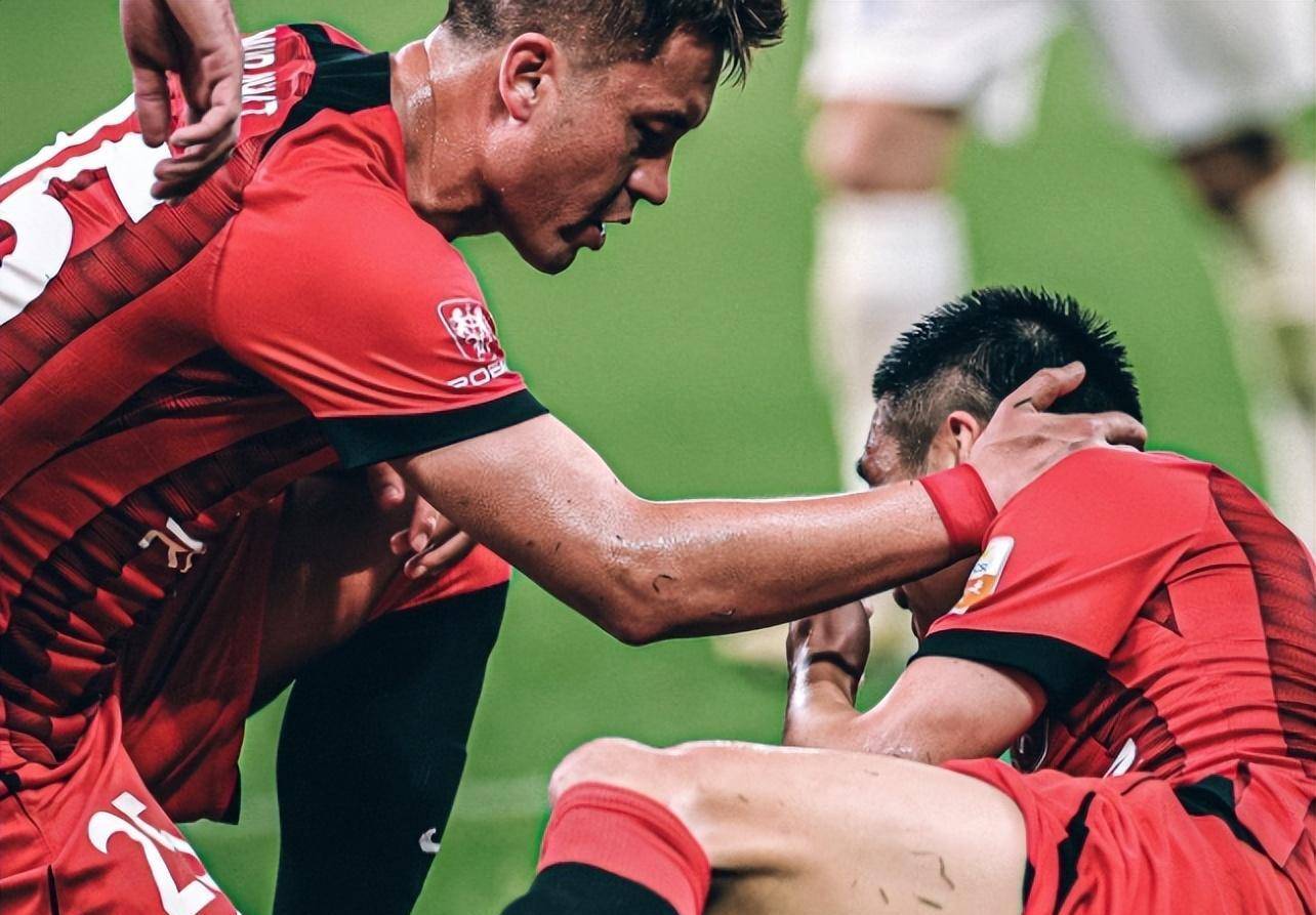 关于上港遭受失利，球队备战认真调整！的信息