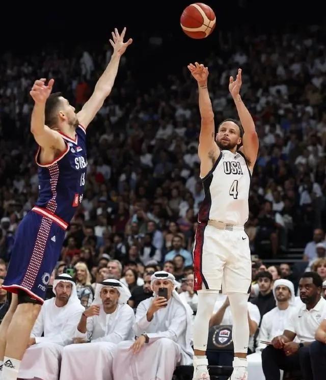 美国男篮再次胜利取得四连胜 美国男篮再次胜利取得四连胜