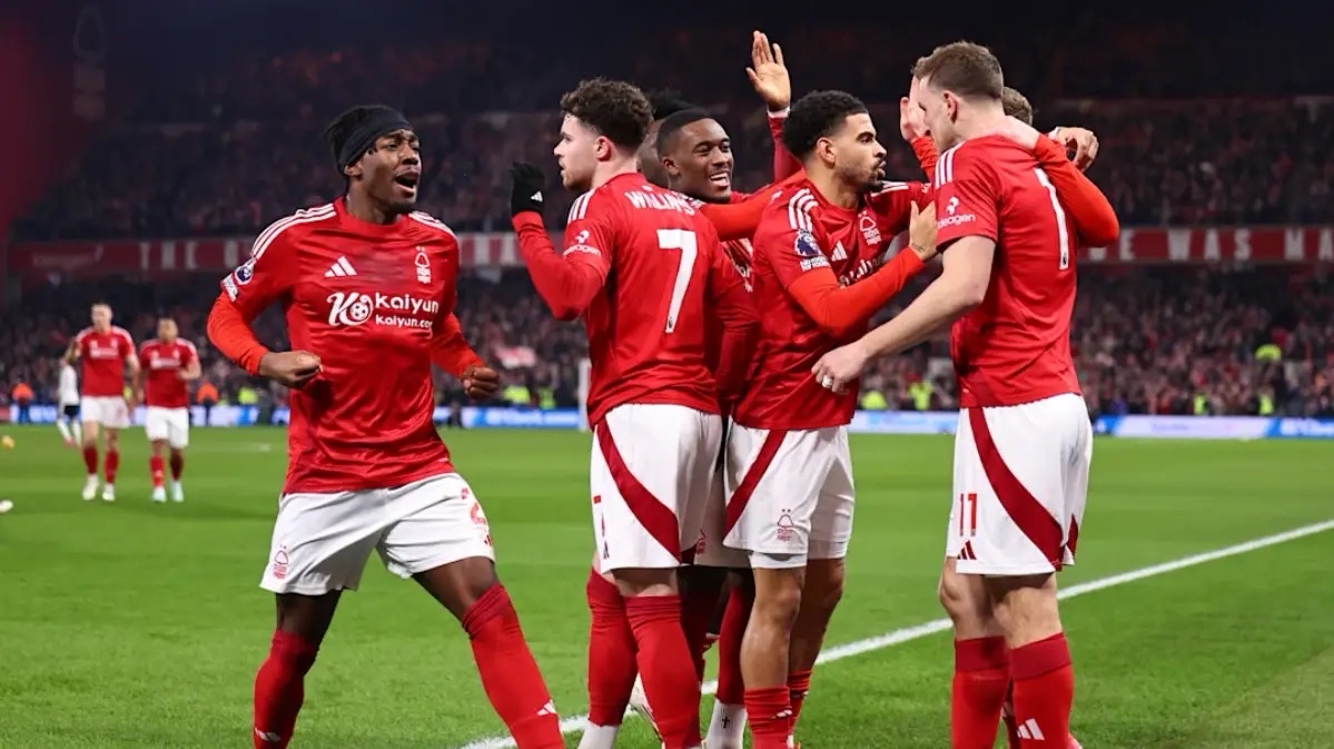 关于水晶宫战胜对手,保级压力有所减轻的信息 关于水晶宫战胜对手,保级压力有所减轻的信息