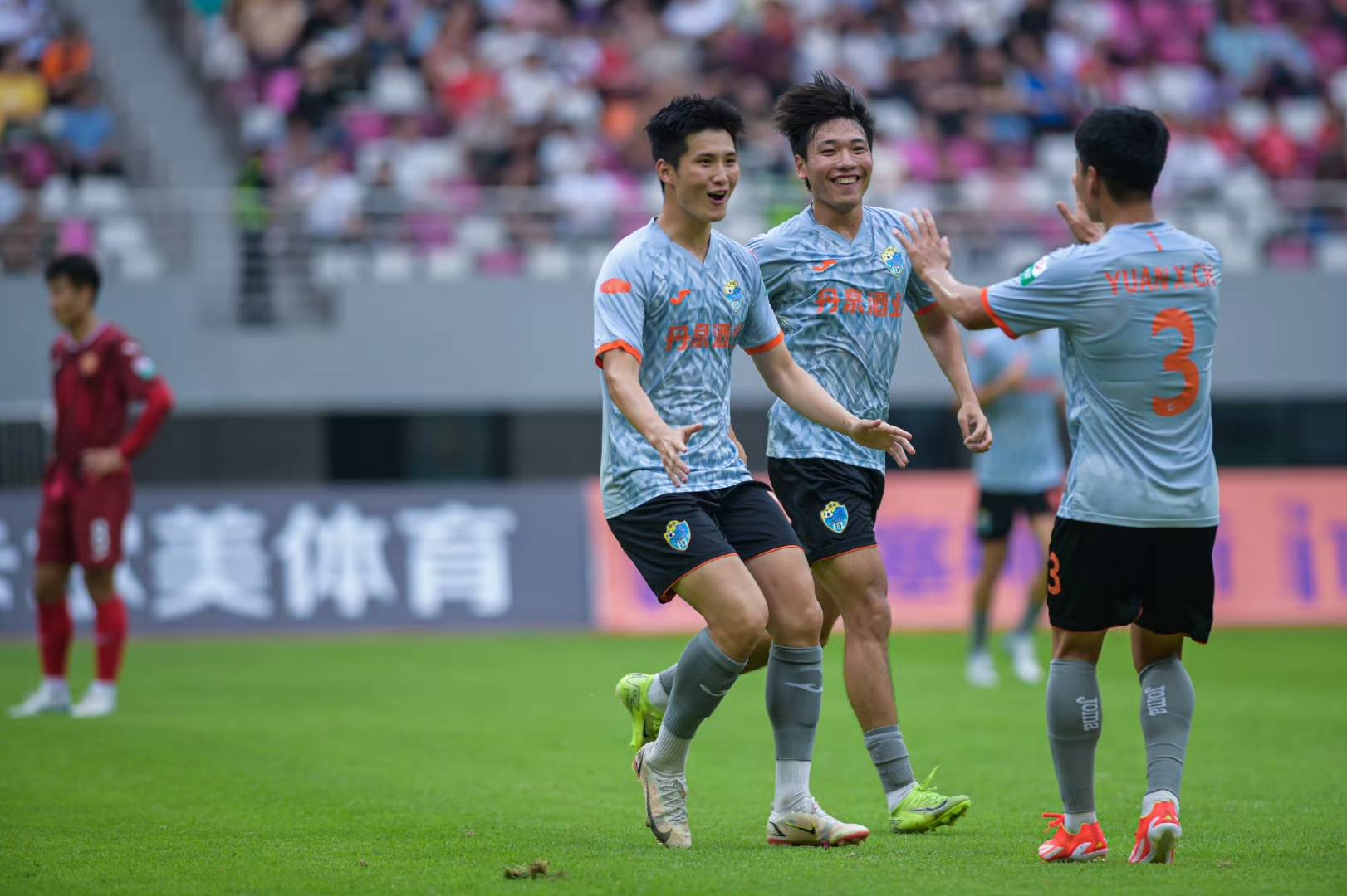 米内罗球员坚持训练,专心备战重要比赛的简单介绍 米内罗球员坚持训练,专心备战重要比赛的简单介绍