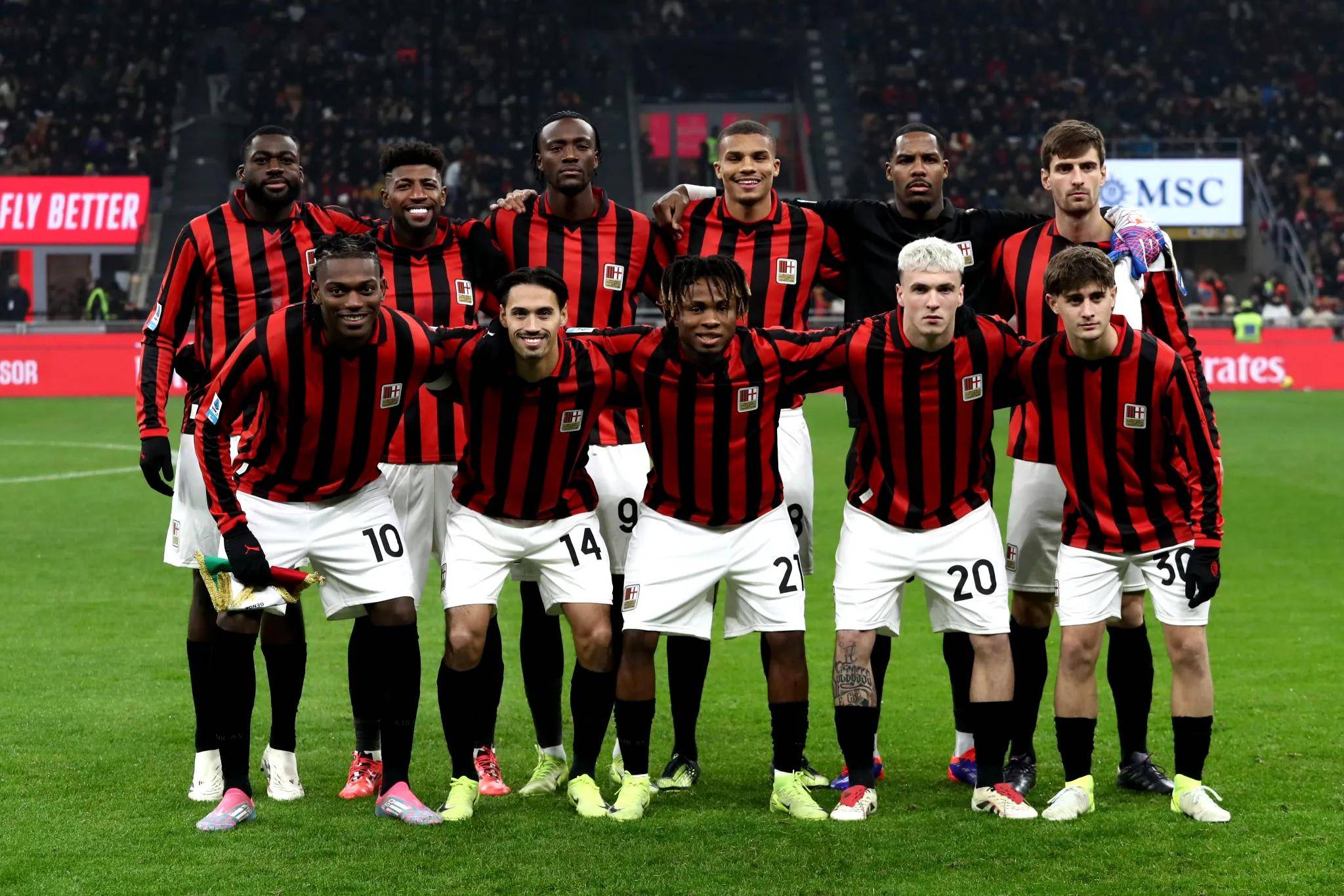 关于AC米兰拜仁强强对话，欧洲豪强相争的信息