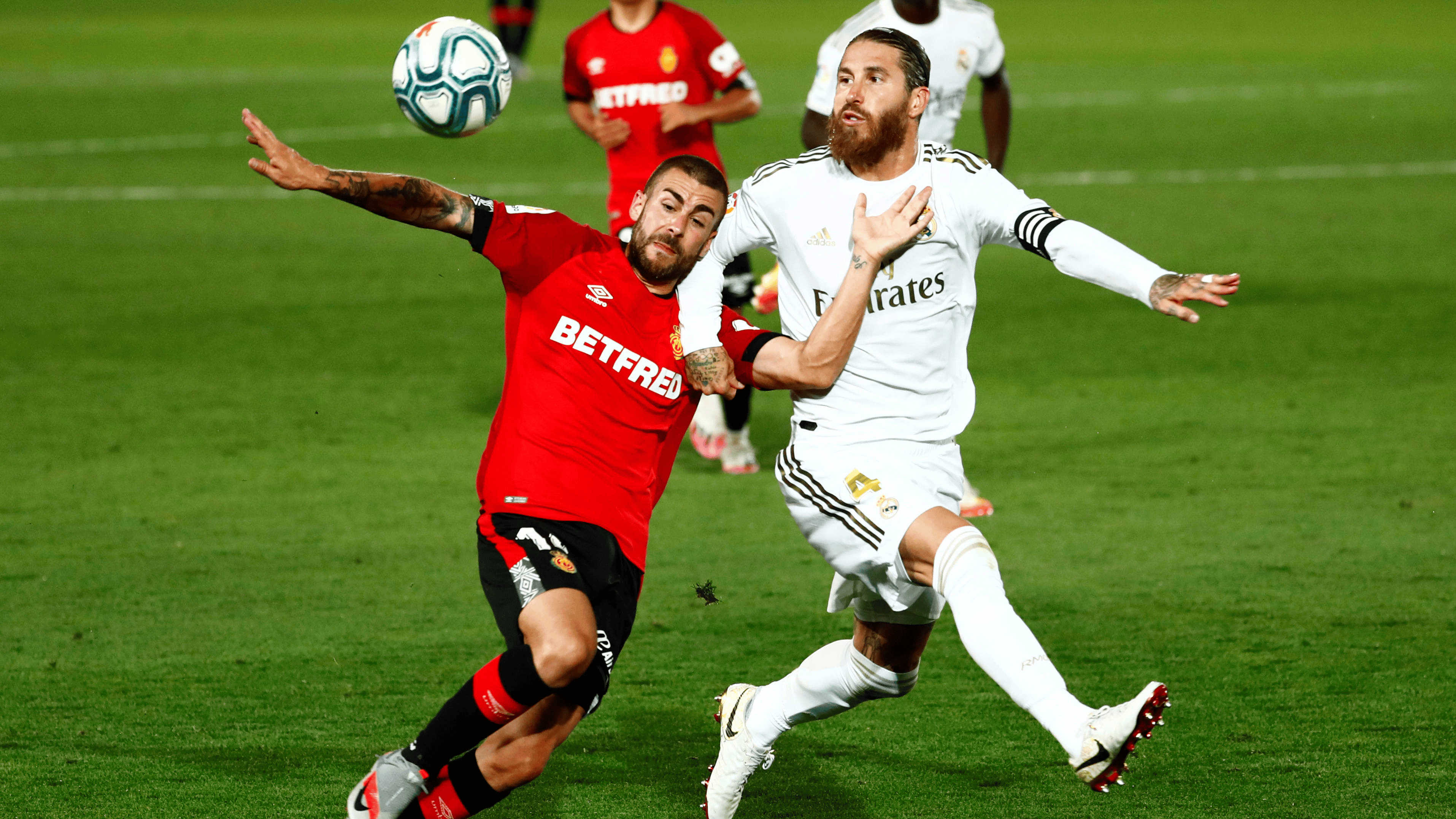 西班牙国家队客场小胜,稳定防线 西班牙国家队客场小胜,稳定防线