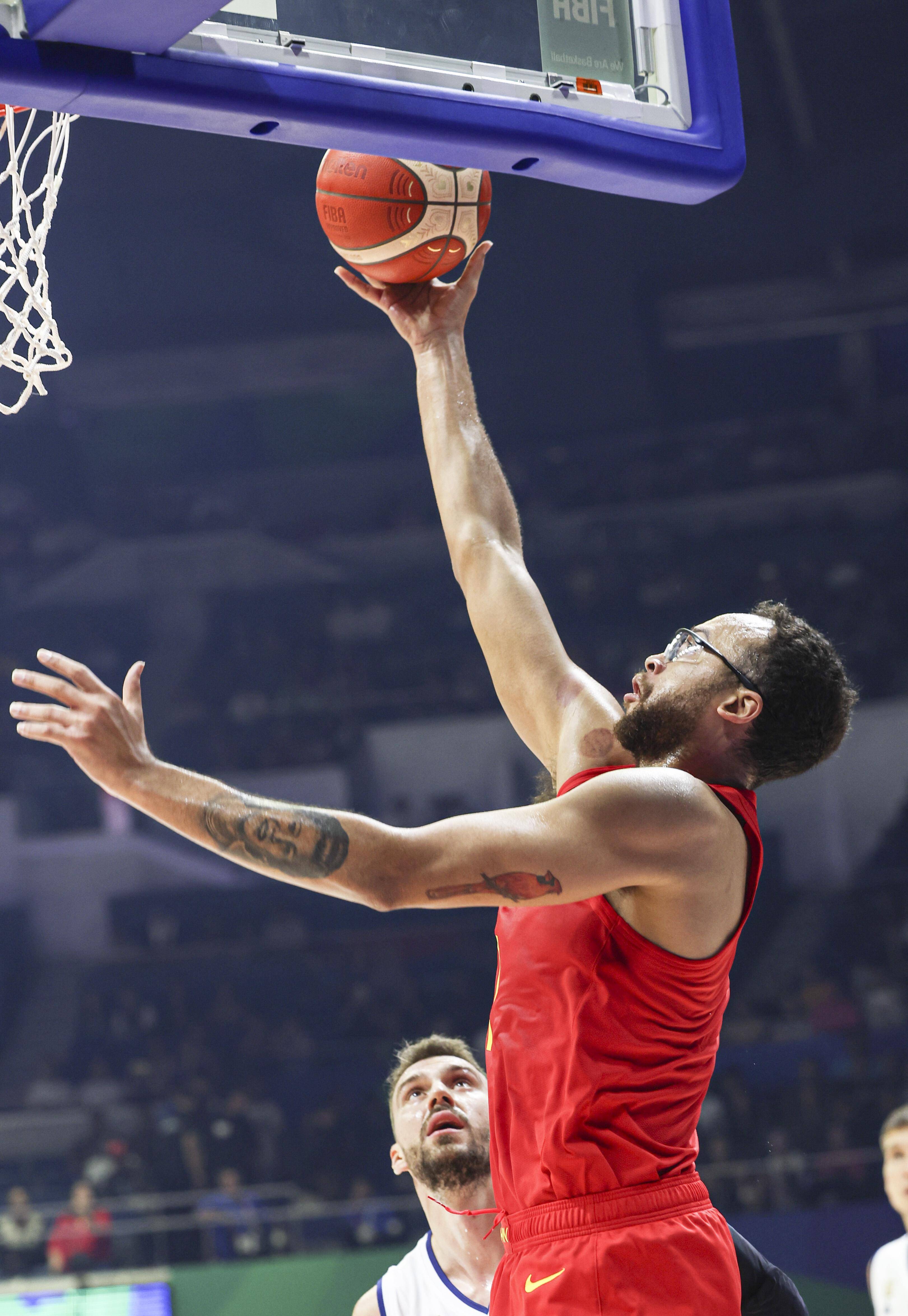 塞尔维亚队在比赛中表现出色 塞尔维亚队在比赛中表现出色