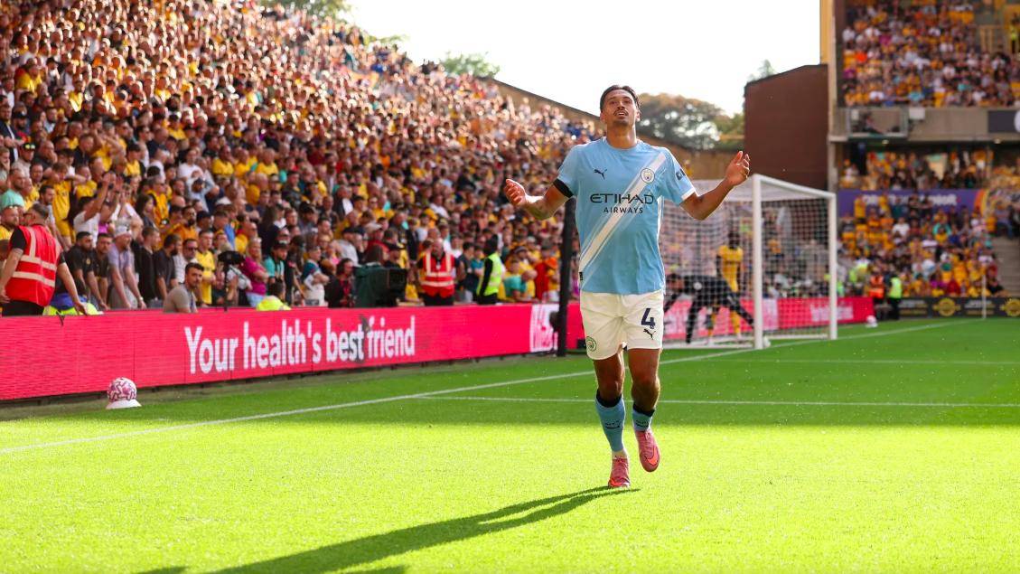 曼城完美战果,球迷沸腾庆祝的简单介绍 曼城完美战果,球迷沸腾庆祝的简单介绍