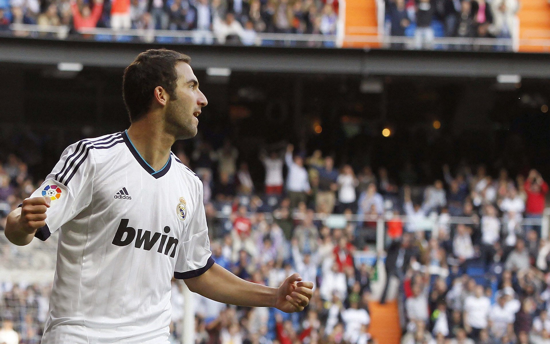 亚洲奇迹绝杀梦剧场!韩国决胜局带走曼联,卡塞米罗的救赎与遗憾