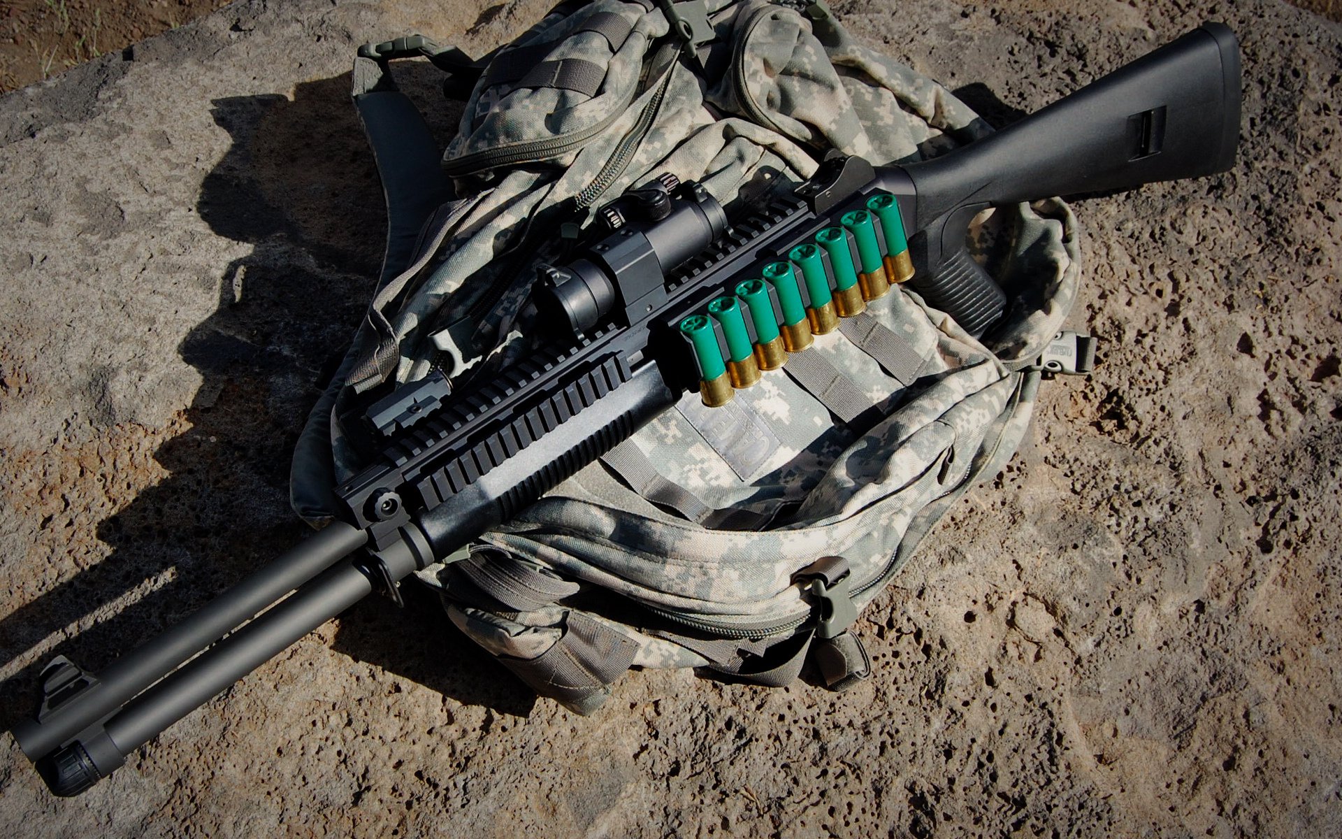 烈日灼心,太阳火力全面压制开拓者,哈登末节统治化身关键先生