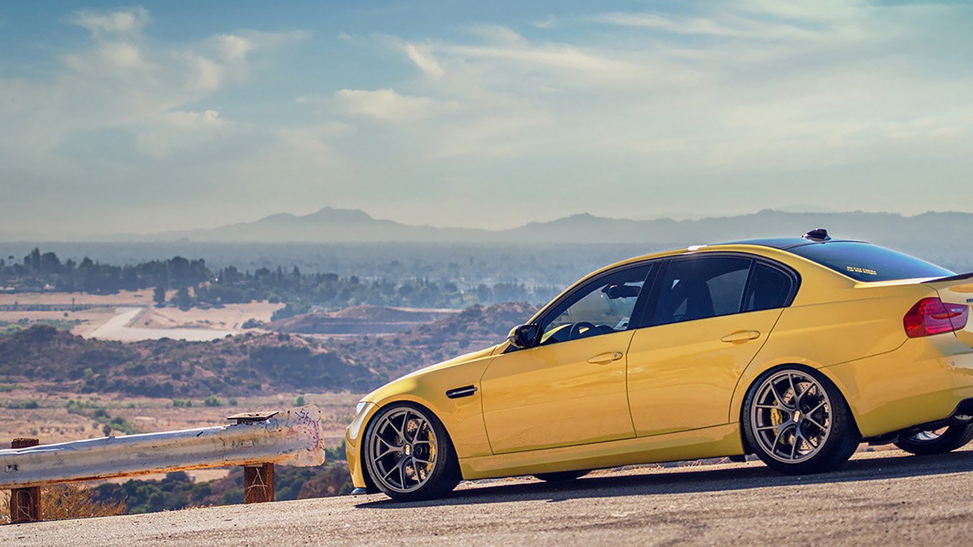 希腊火力全开压制安哥拉,布雷默一手掌控比赛走势