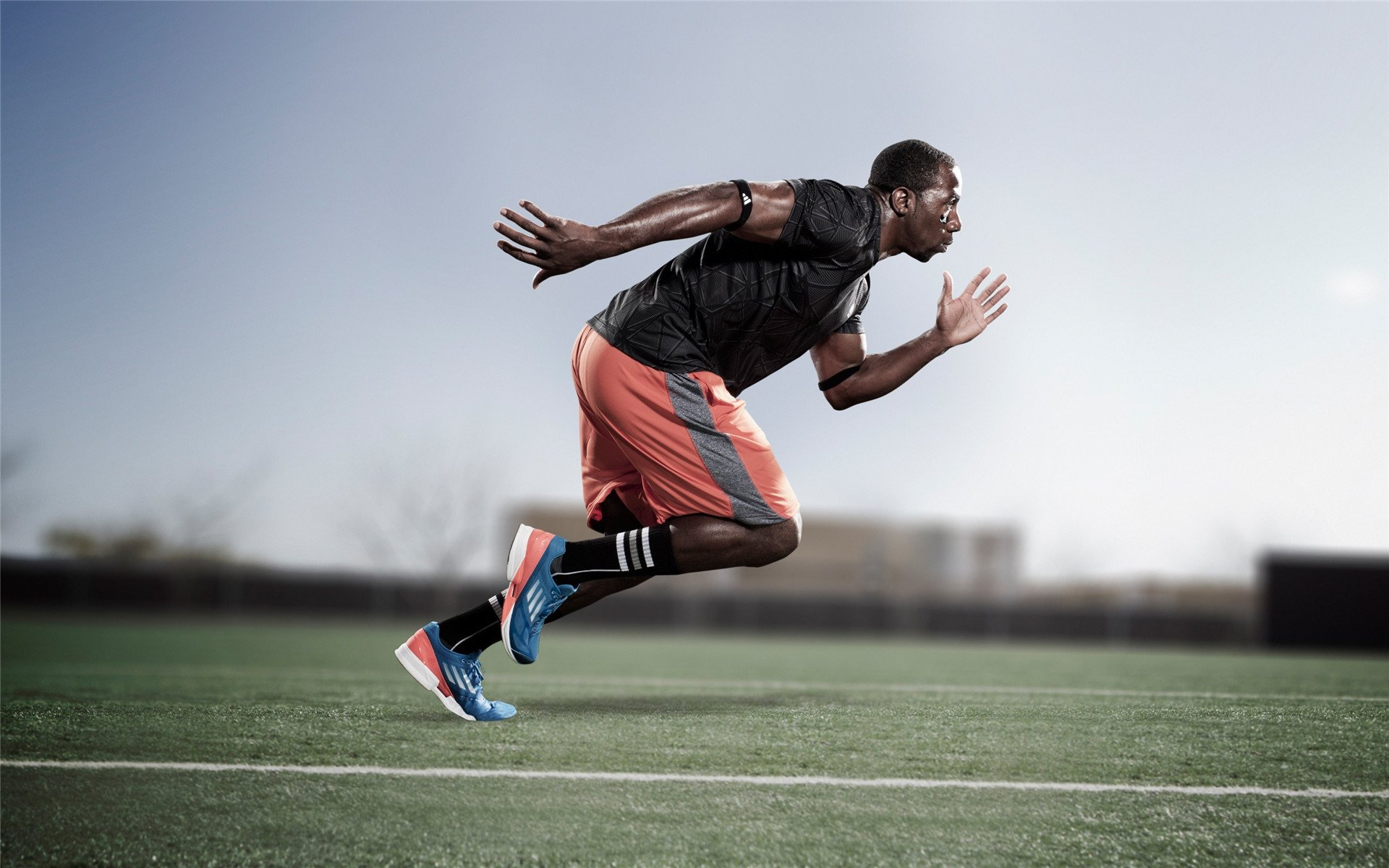 开云下载-掌控力的艺术，从玻利维亚险胜阿根廷到莱万F1街道赛的统治