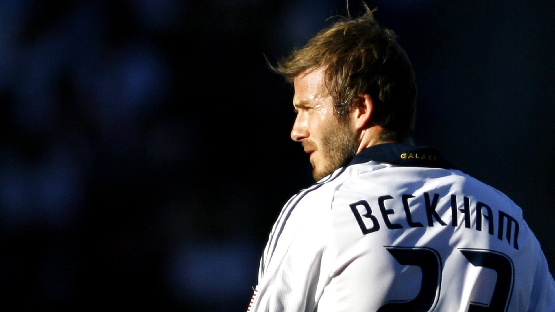 太阳绝境绽放，爱德华兹一肩扛起生死战的重量